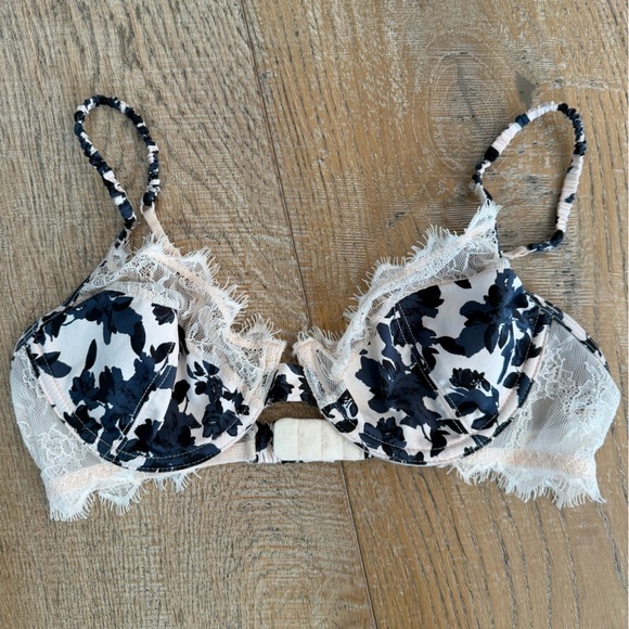 Free People Other - Free people Elegant Lace Trim Floral Bra size Xs